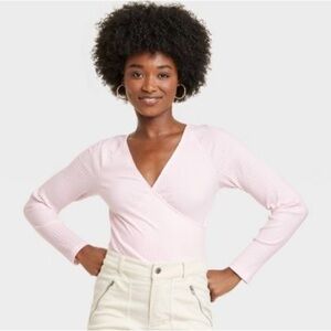 Universal Thread Slim Fit Long-sleeve V-Neck Wrap Shirt Size Medium